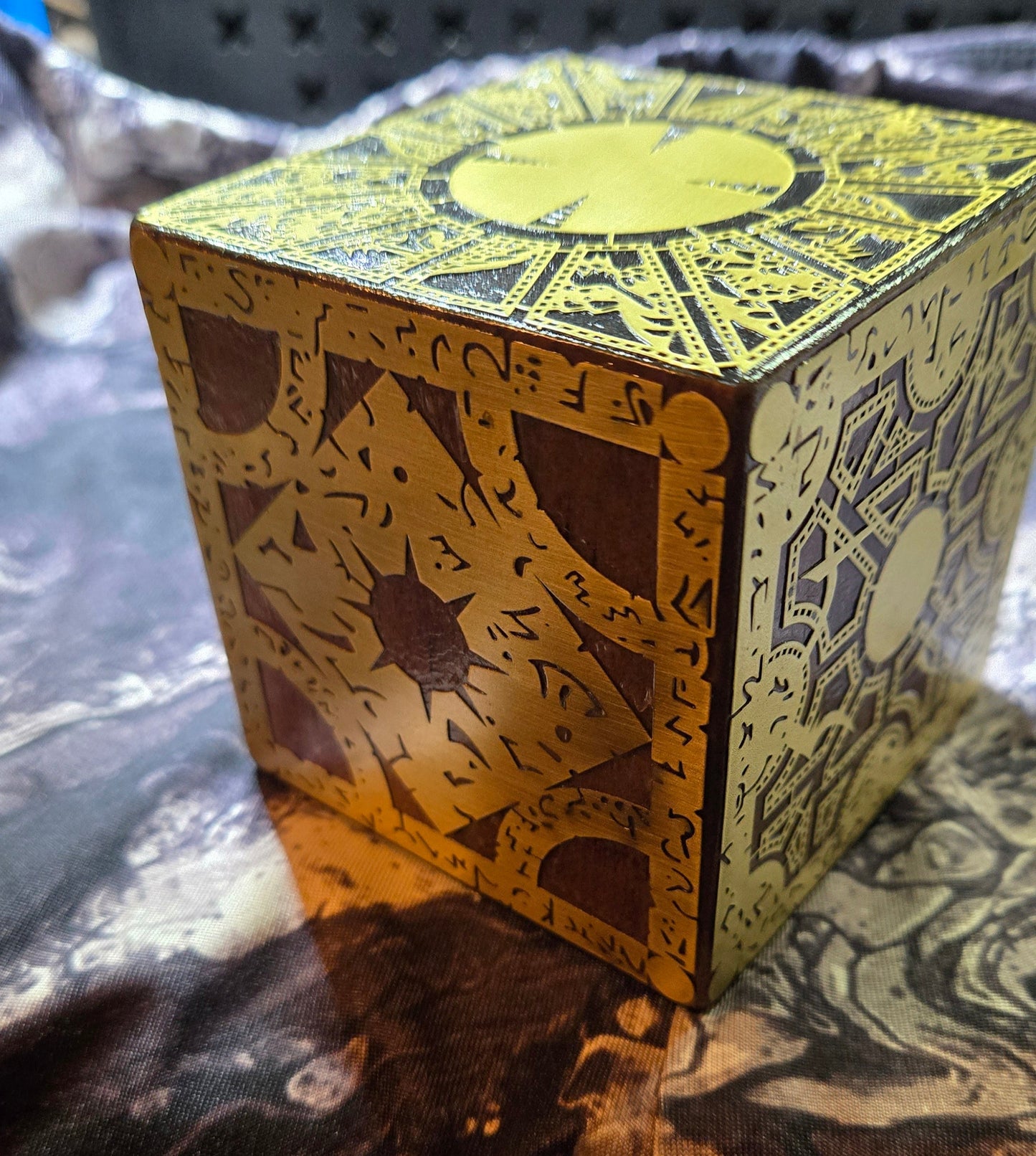 Handmade premium Lament Configuration – Static Display Box (3"x3"x3") - Simon style