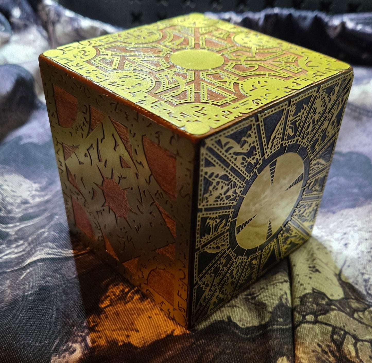 Handmade premium Lament Configuration – Static Display Box (3"x3"x3") - Simon style