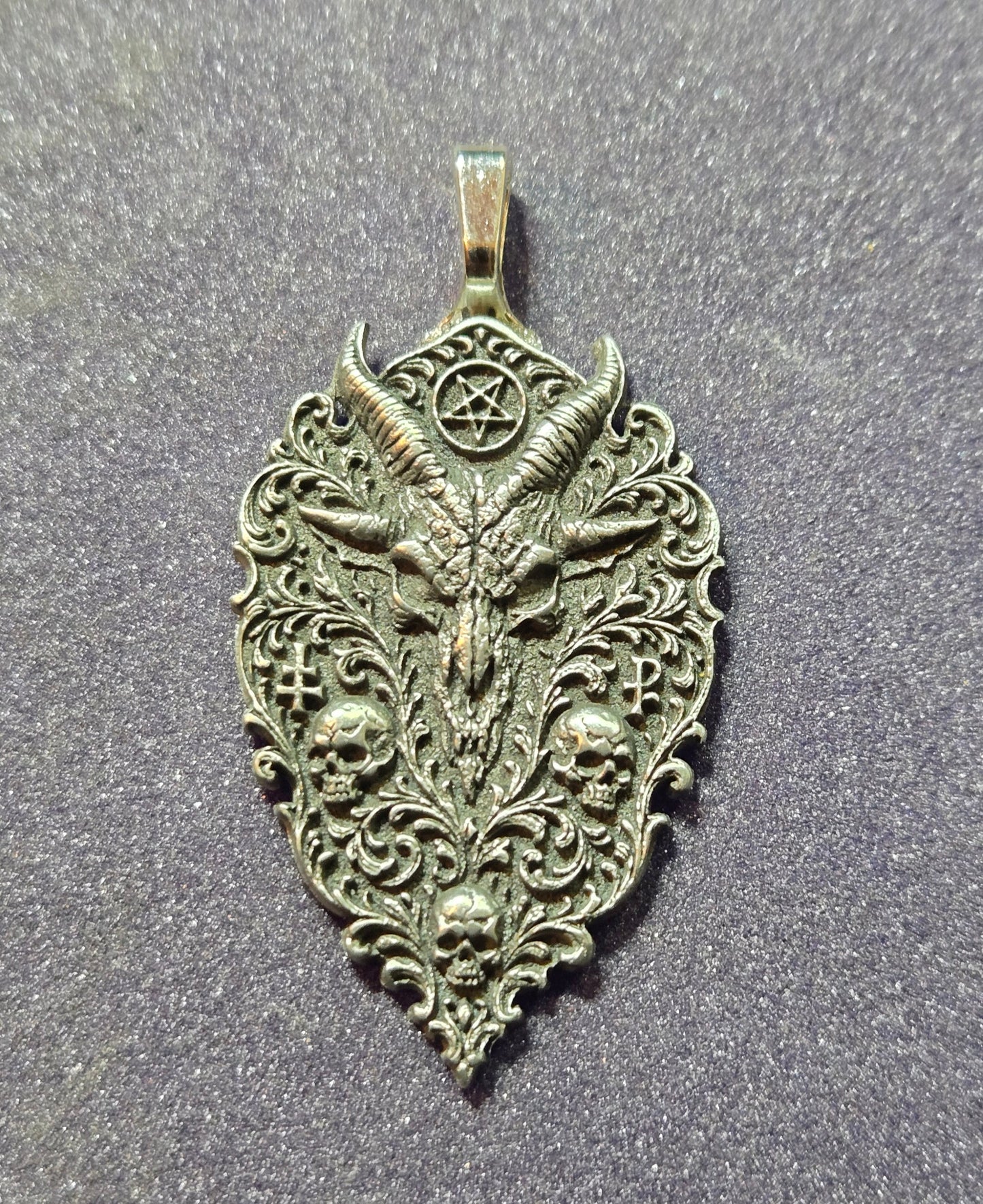 Gothic Satanic Pendant – Filigree & Darkness Forged Together
