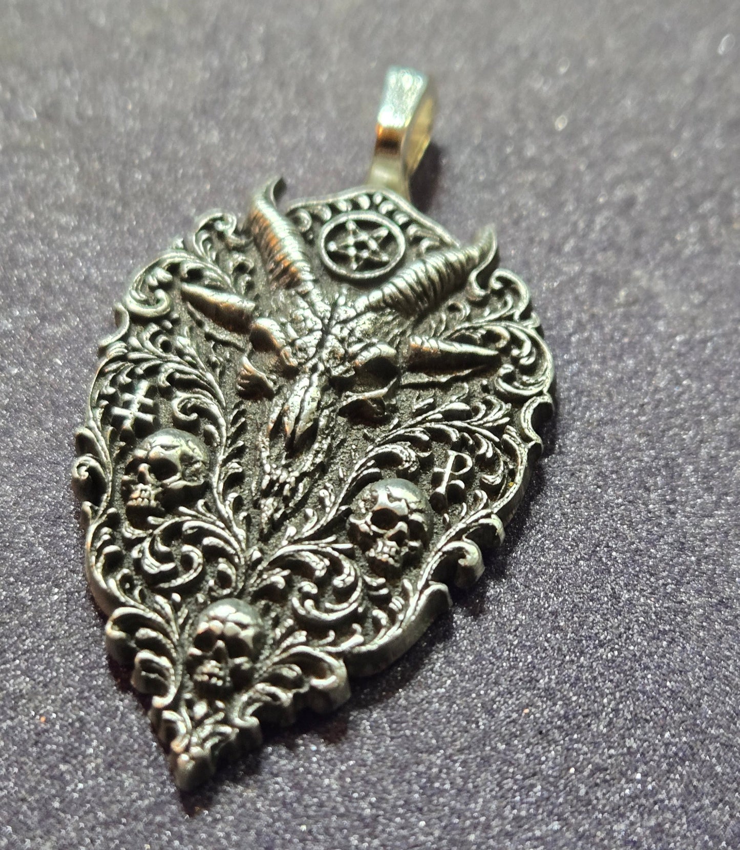 Gothic Satanic Pendant – Filigree & Darkness Forged Together