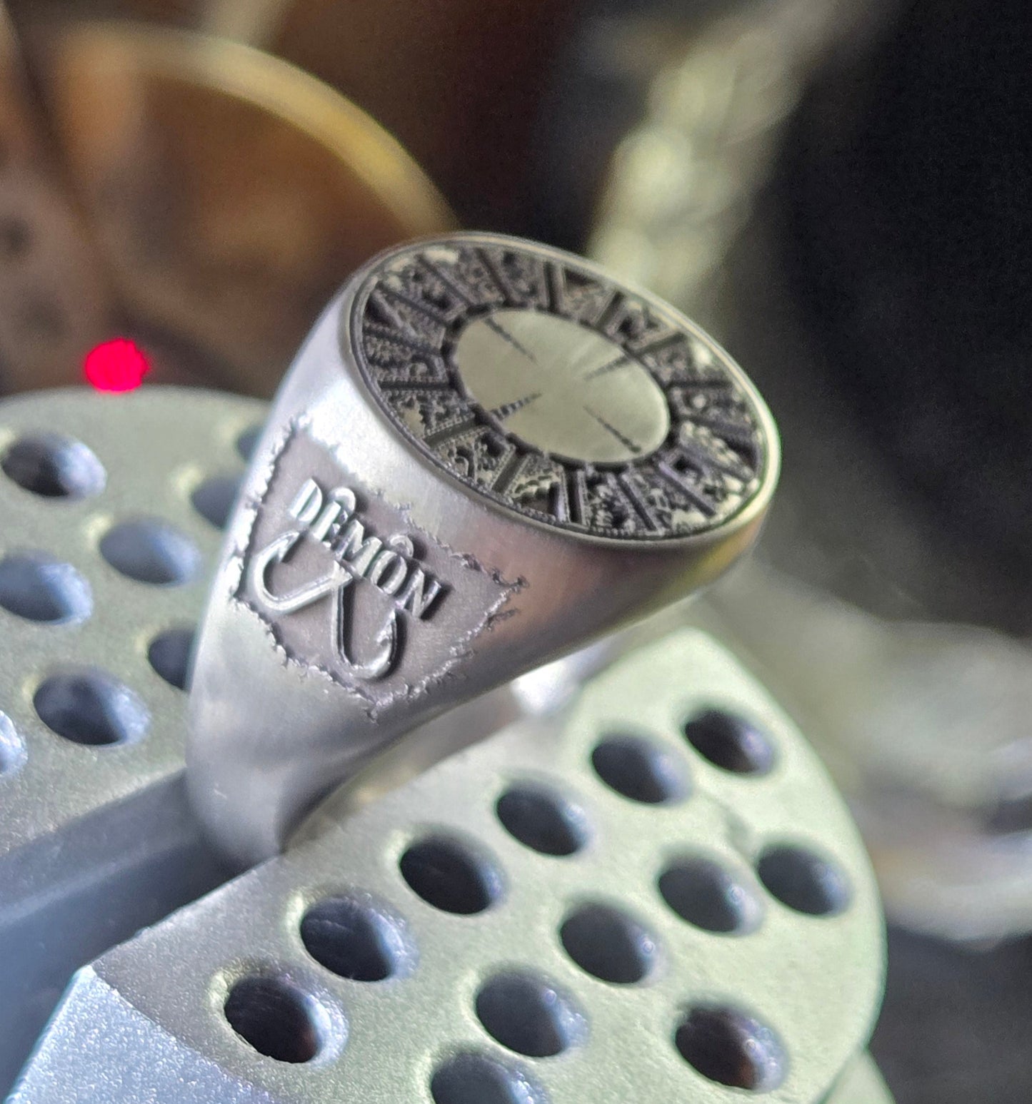 316L Surgical Steel Round Lament Configuration Signet Ring