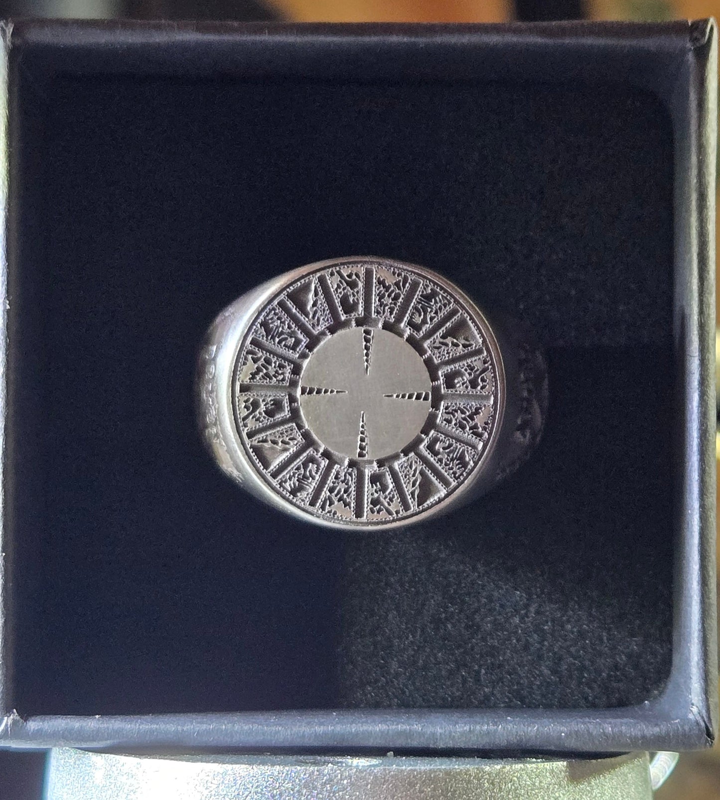 316L Surgical Steel Round Lament Configuration Signet Ring