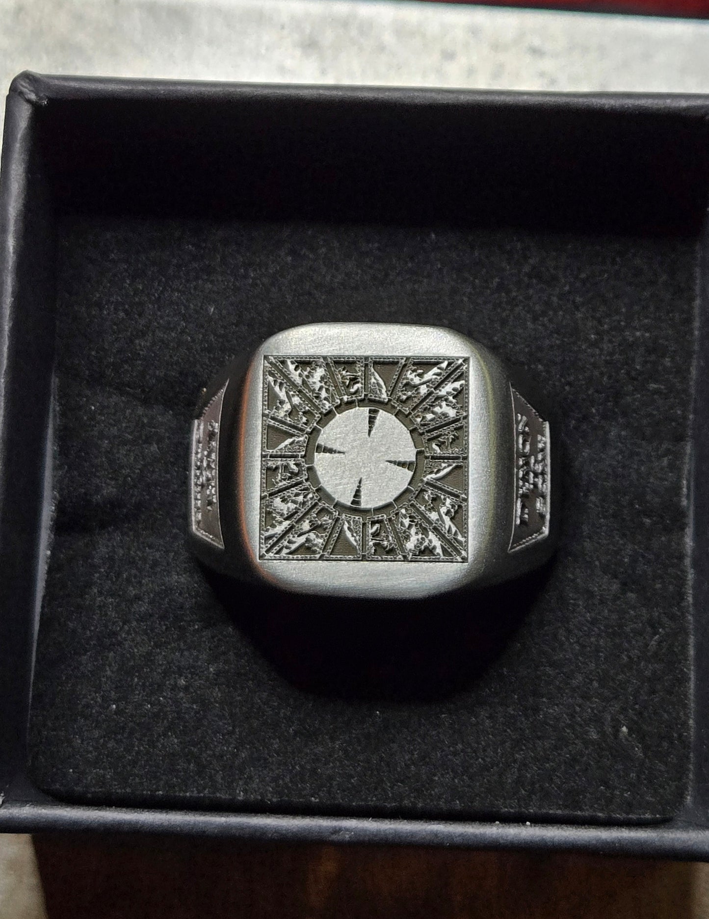 316L Surgical Steel Lament Configuration Signet Ring