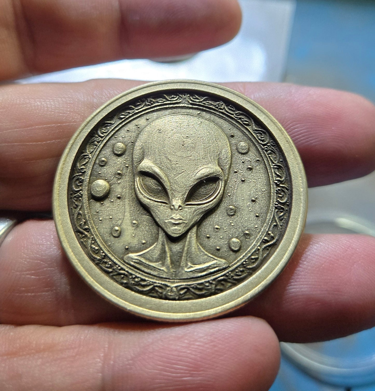 40mm Aged Brass Alien & Mars Challenge Coin