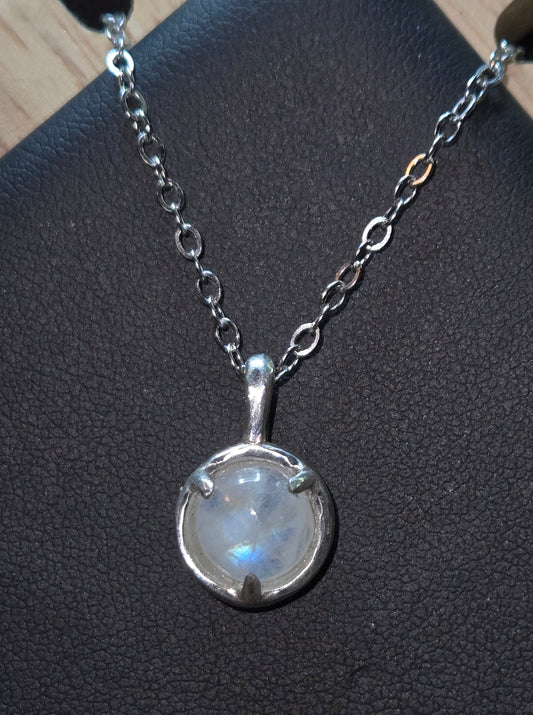 Hand-Cast Sterling Silver Pendant with natural Moonstone Cabochon
