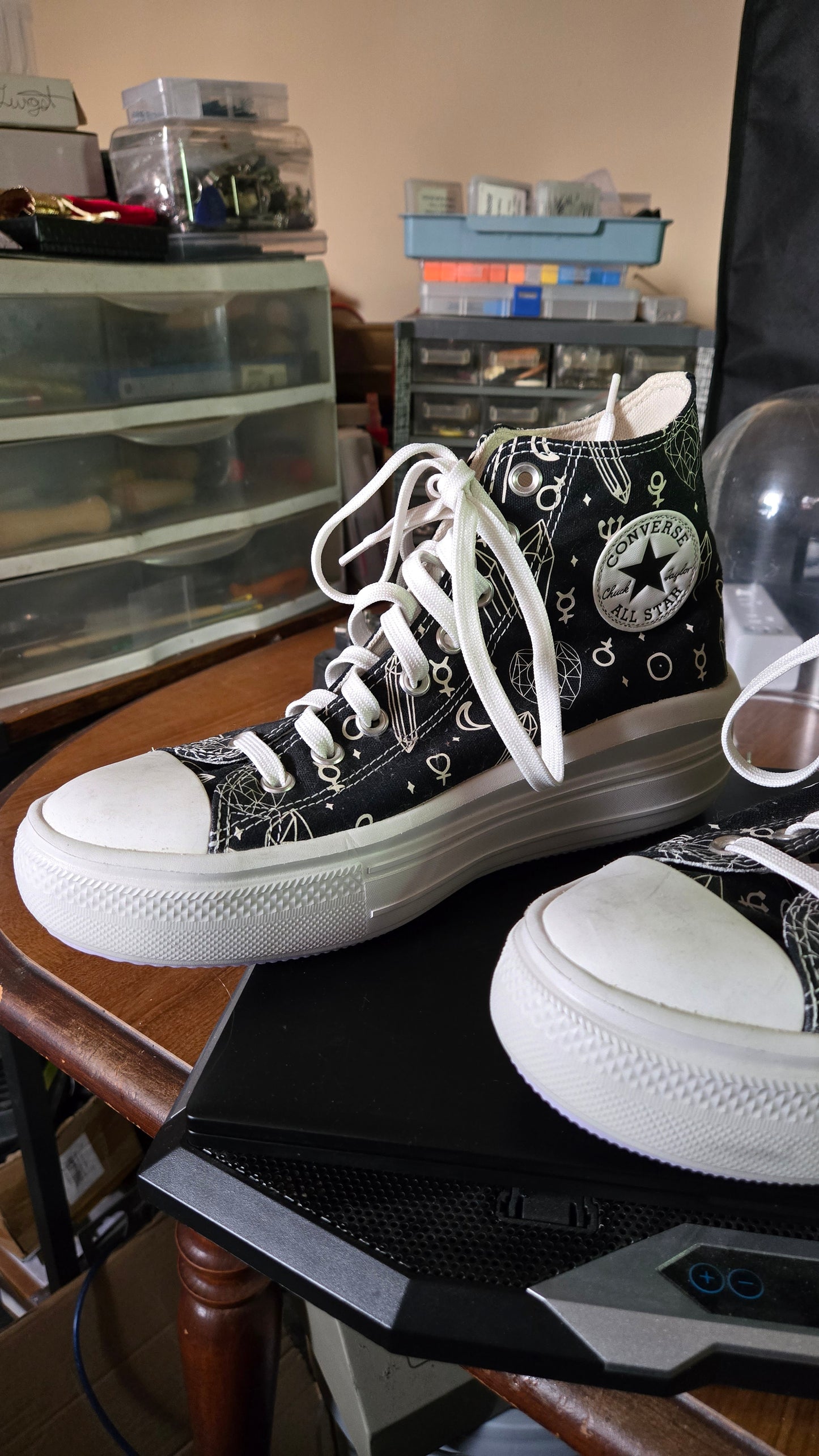 Converse Chuck Taylor All Star Platform High-Top – Crystal Energy Print – Women’s US 10.5