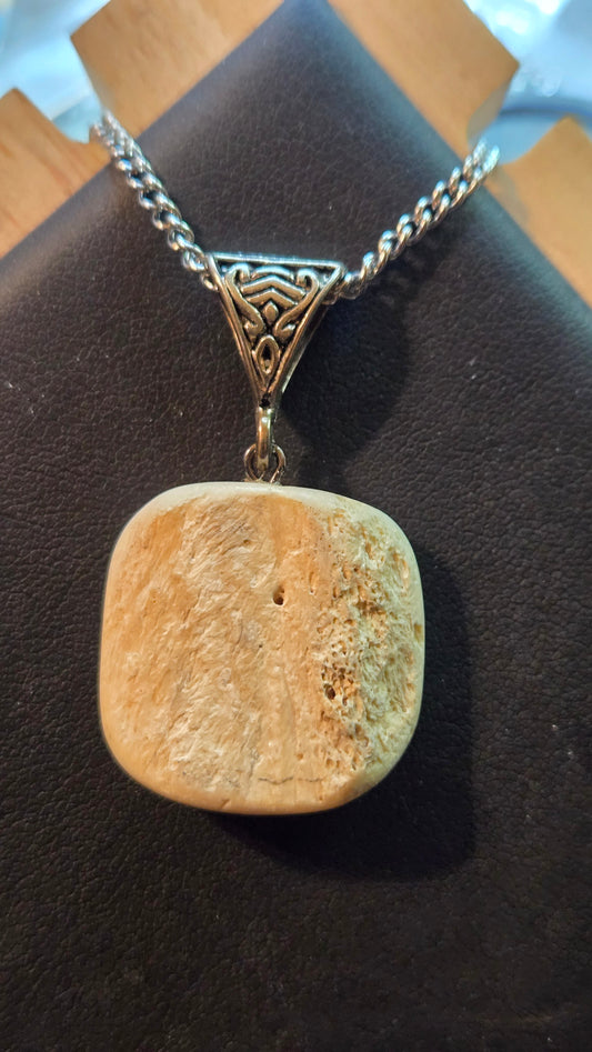 Real Human Femur Fragment Pendant – Hand-Carved Relic