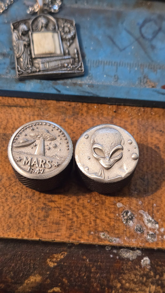 UFO & Alien Guitar Knob Set