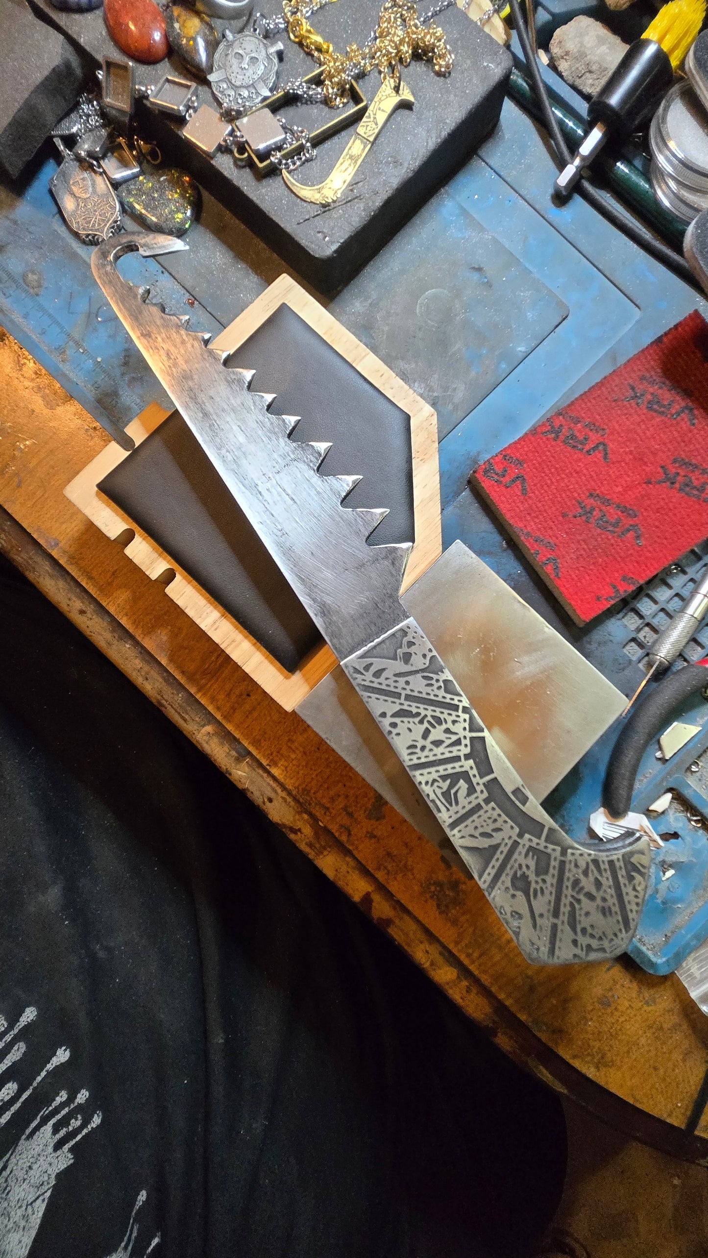 Female Cenobite Hooked Saw Blade