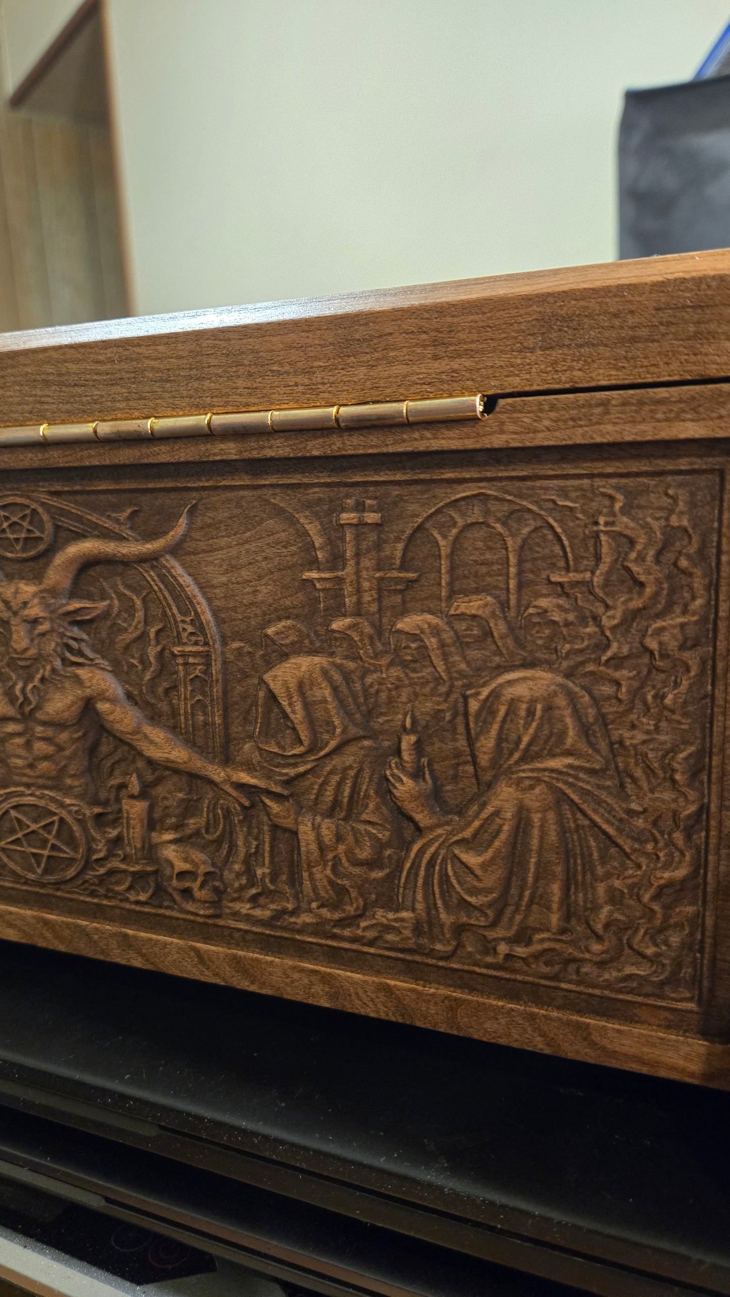 One of a Kind Haunted Relic Box – Carved Gothic Horror Artifact (Jewelry / Storage / Prop)