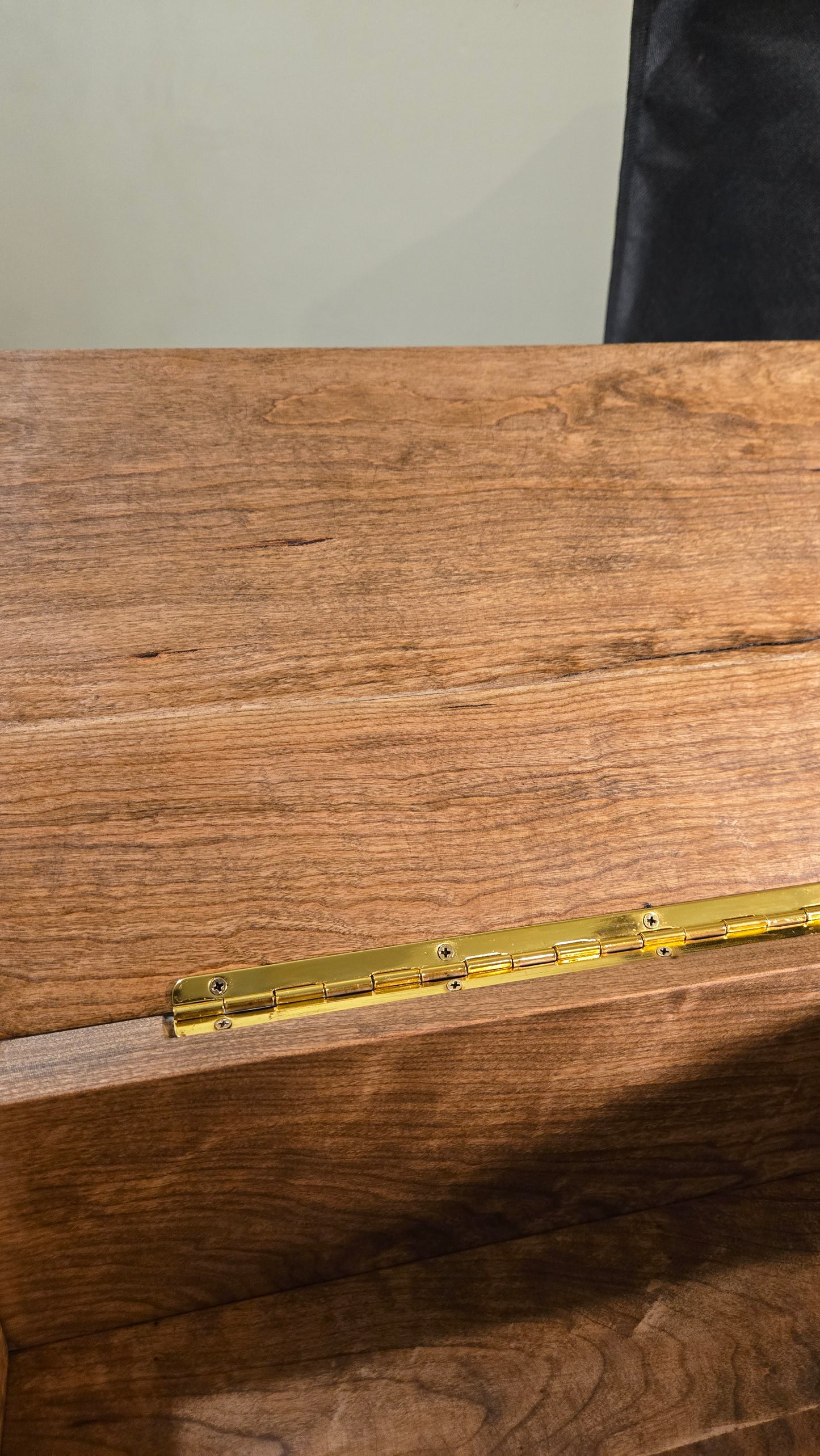 One of a Kind Haunted Relic Box – Carved Gothic Horror Artifact (Jewelry / Storage / Prop)