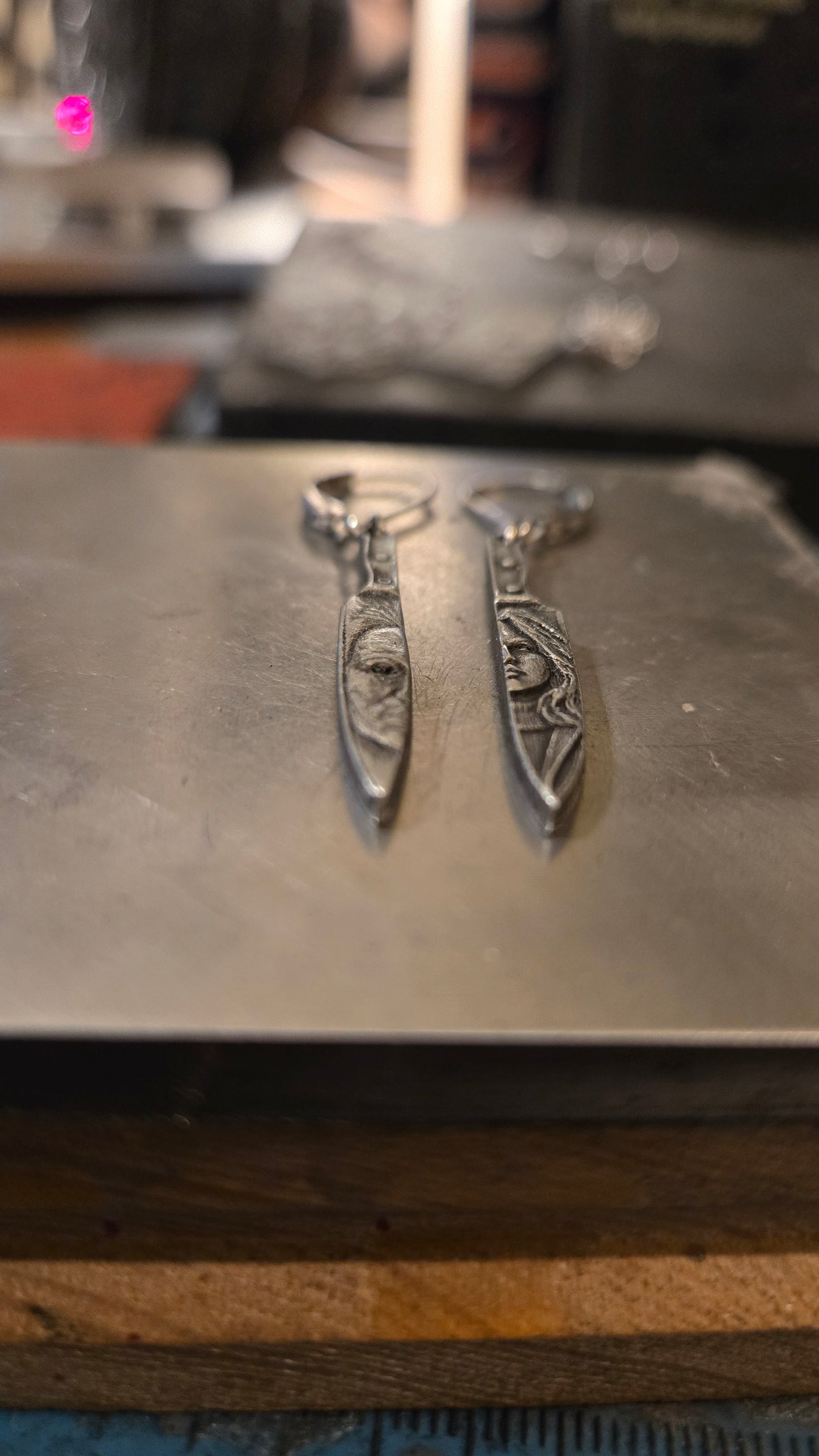 Michael Myers & Laurie Strode Butcher Knife Earrings –  Pre-Order for next weeks batch