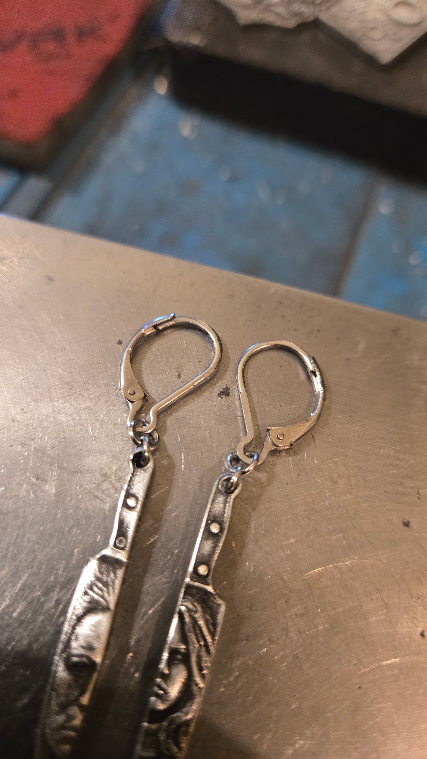 Michael Myers & Laurie Strode Butcher Knife Earrings –  Pre-Order for next weeks batch