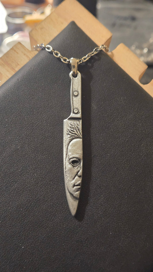 HALLOWEEN – MICHAEL MYERS BUTCHER KNIFE PENDANT