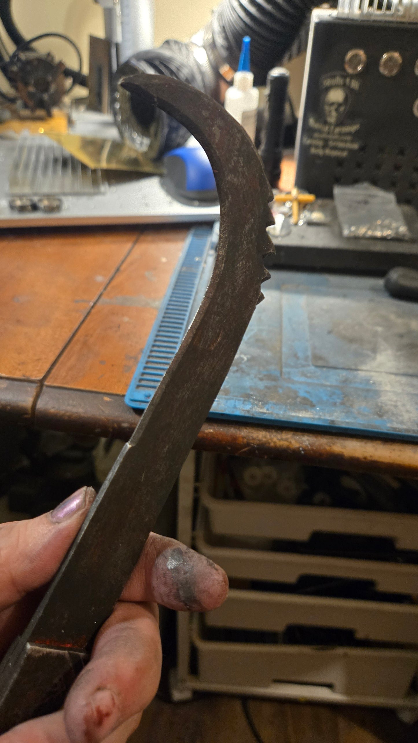 HELLRAISER INSPIRED PINHEAD HOOKED SAW BLADE – HANDMADE HORROR DISPLAY PIECE