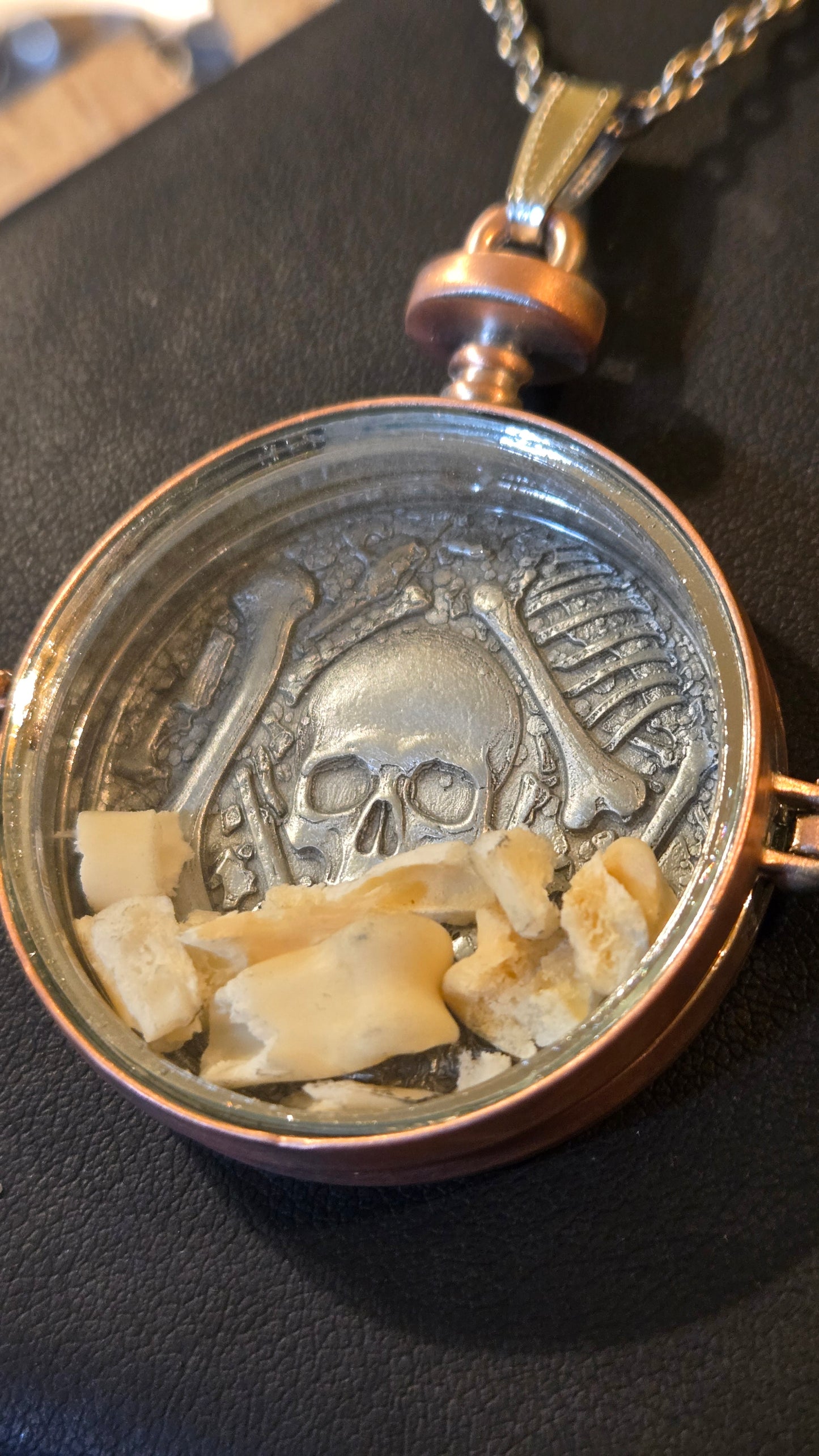 Memento Mori – Human Bone Reliquary Locket | 2.5D Skull Bas-Relief