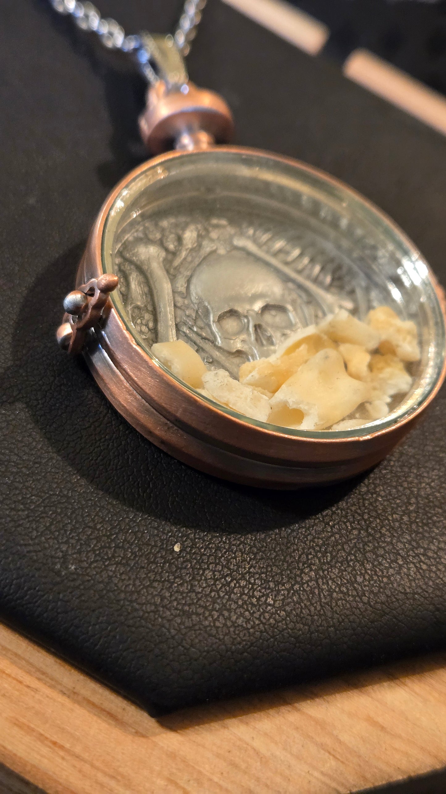 Memento Mori – Human Bone Reliquary Locket | 2.5D Skull Bas-Relief