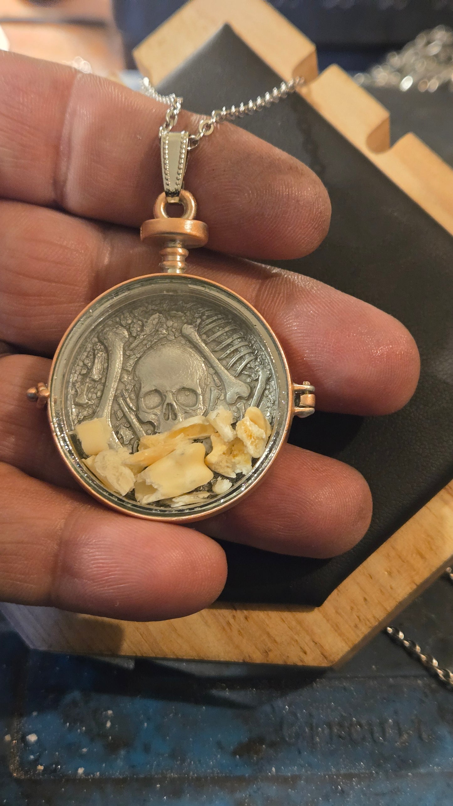 Memento Mori – Human Bone Reliquary Locket | 2.5D Skull Bas-Relief