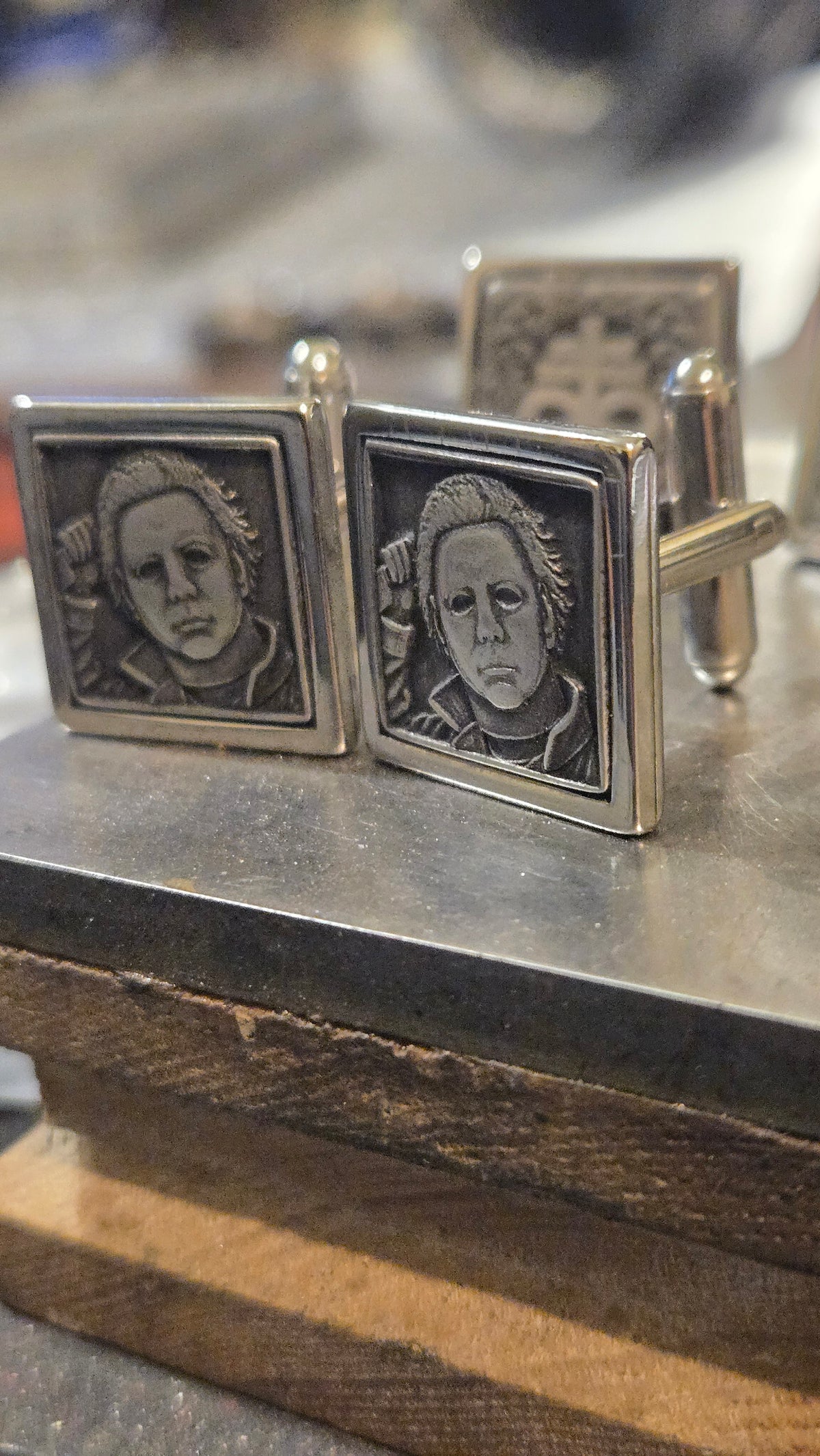 MICHAEL MYERS “THE SHAPE” CUFFLINKS