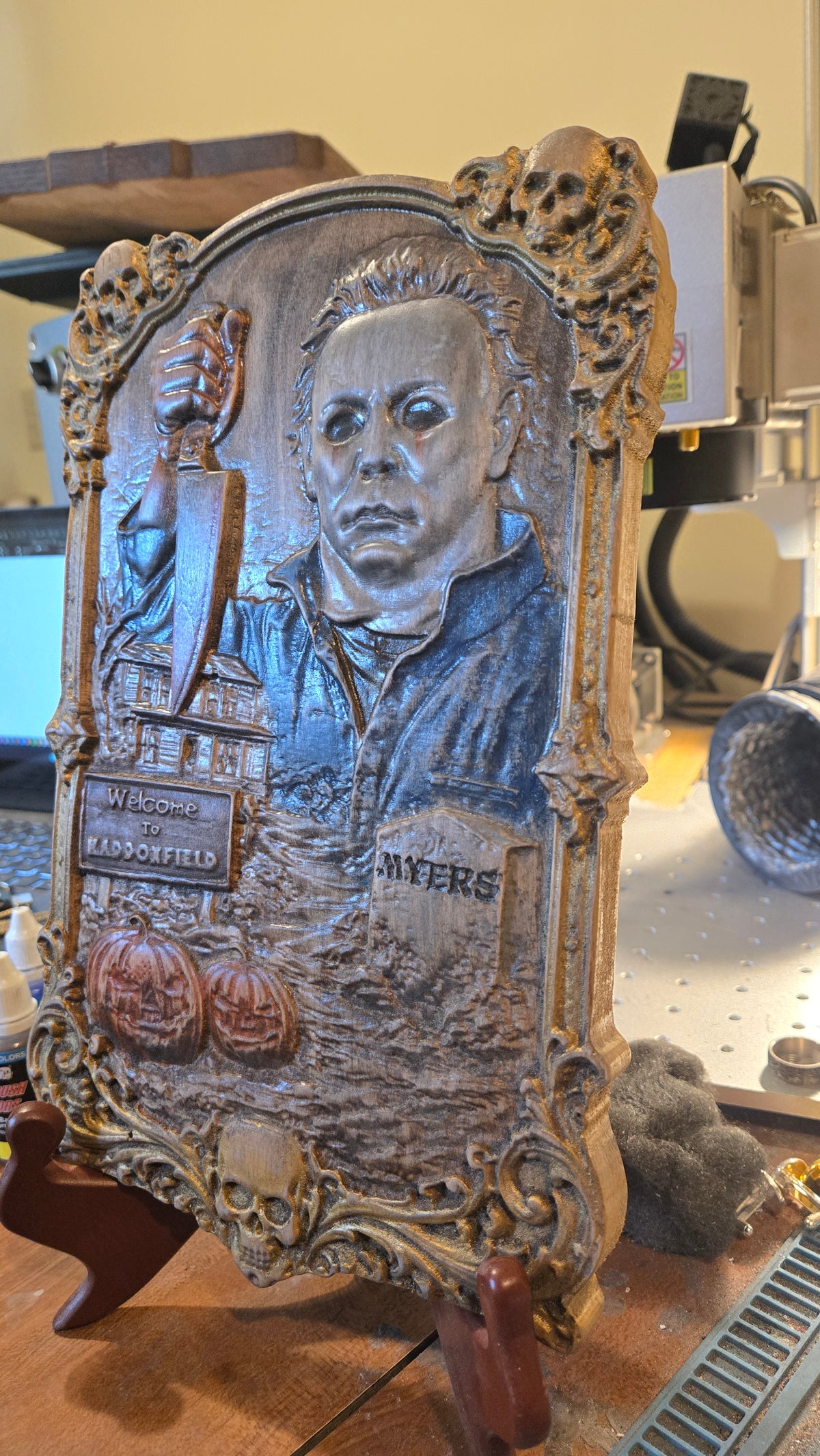 Michael Myers Hand-Painted Reclaimed Wood Wall Art With Stand
