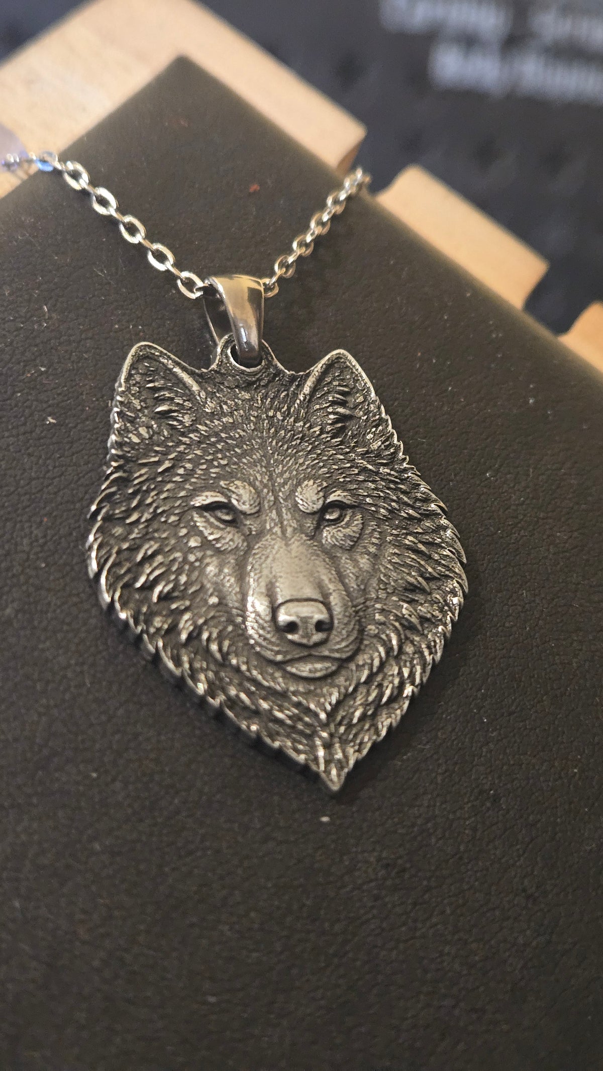 Spirit of the Wolf – Highly Detailed 3D Engraved Wolf Head Pendant