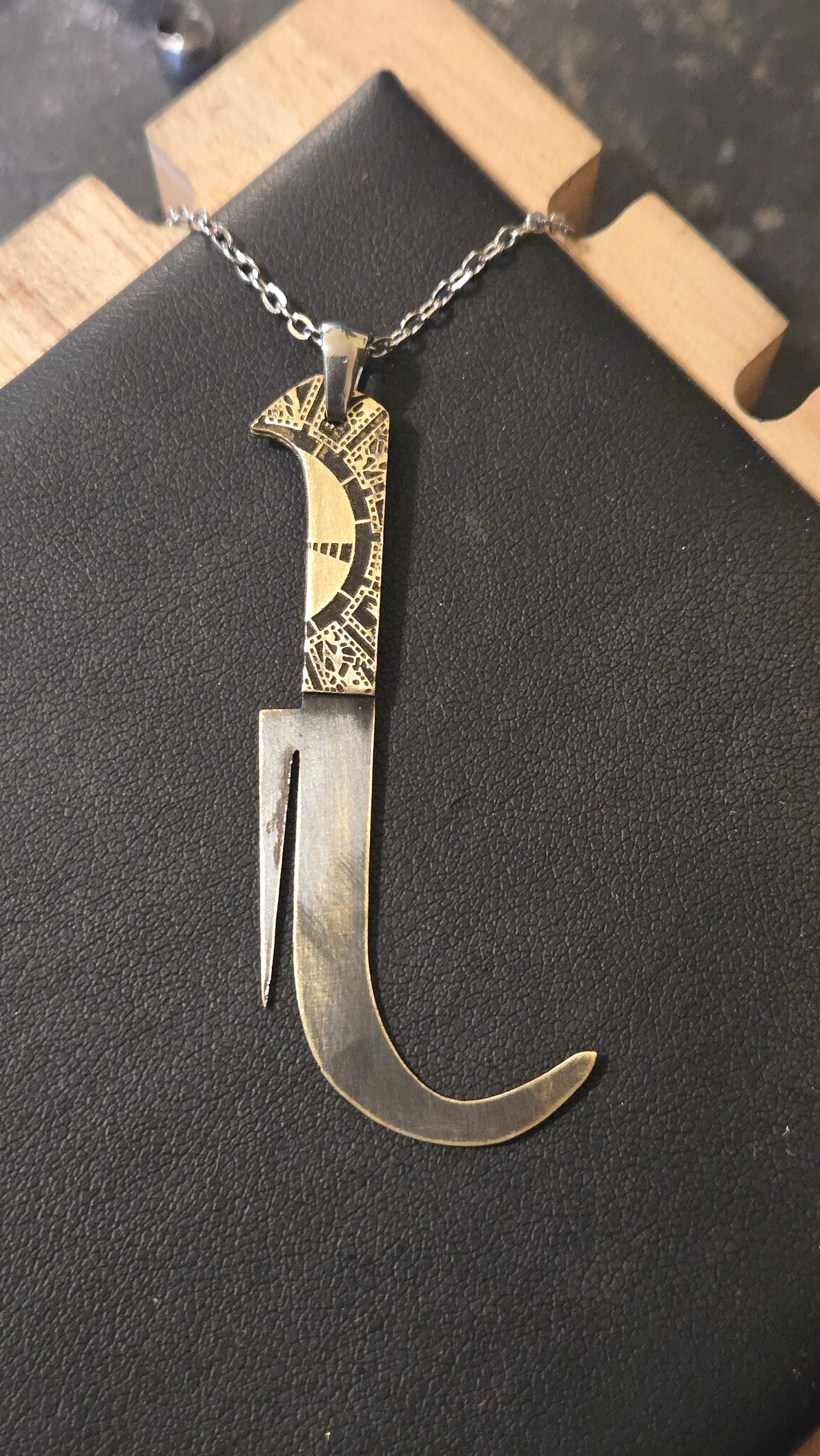 Hellraiser Female Cenobite Hooked & Spiked Blade Pendant – 3 Piece Brass