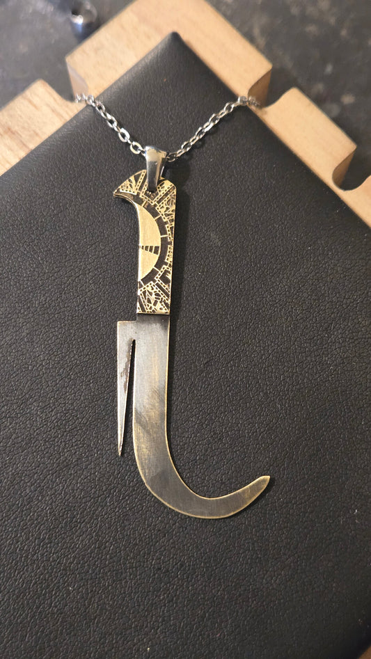 Hellraiser Female Cenobite Hooked & Spiked Blade Pendant – 3 Piece Brass